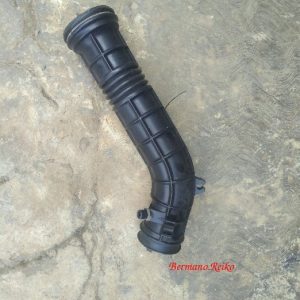 Pipa filter udara Genio